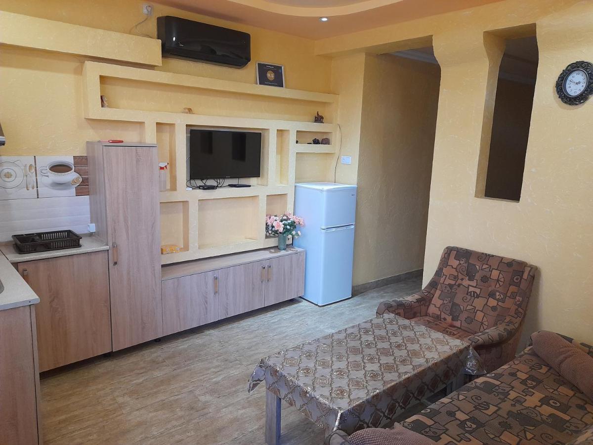 Guest House in Center Jerevan Buitenkant foto