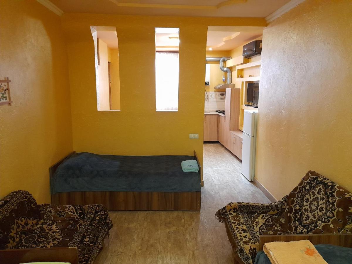 Guest House in Center Jerevan Buitenkant foto